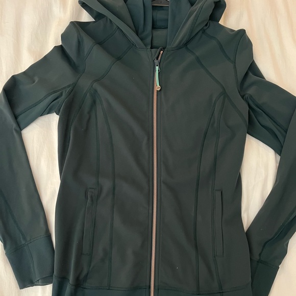 Lululemon jacket with hood *luon - Picture 2 of 2